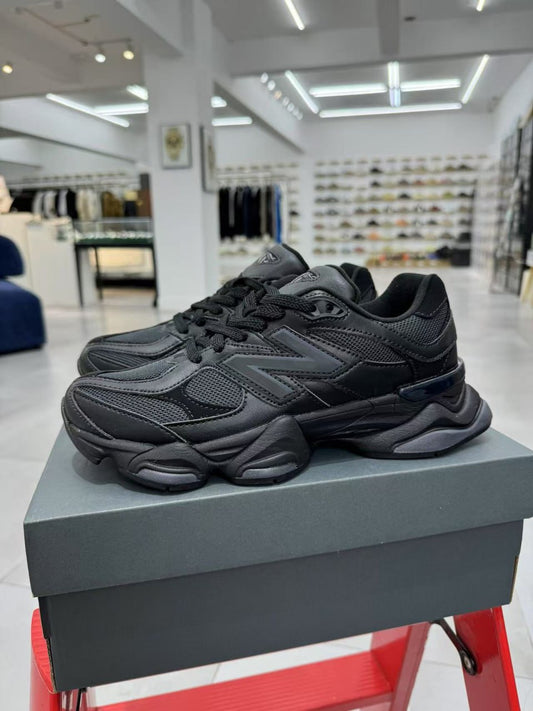New Balance 9060 Nera