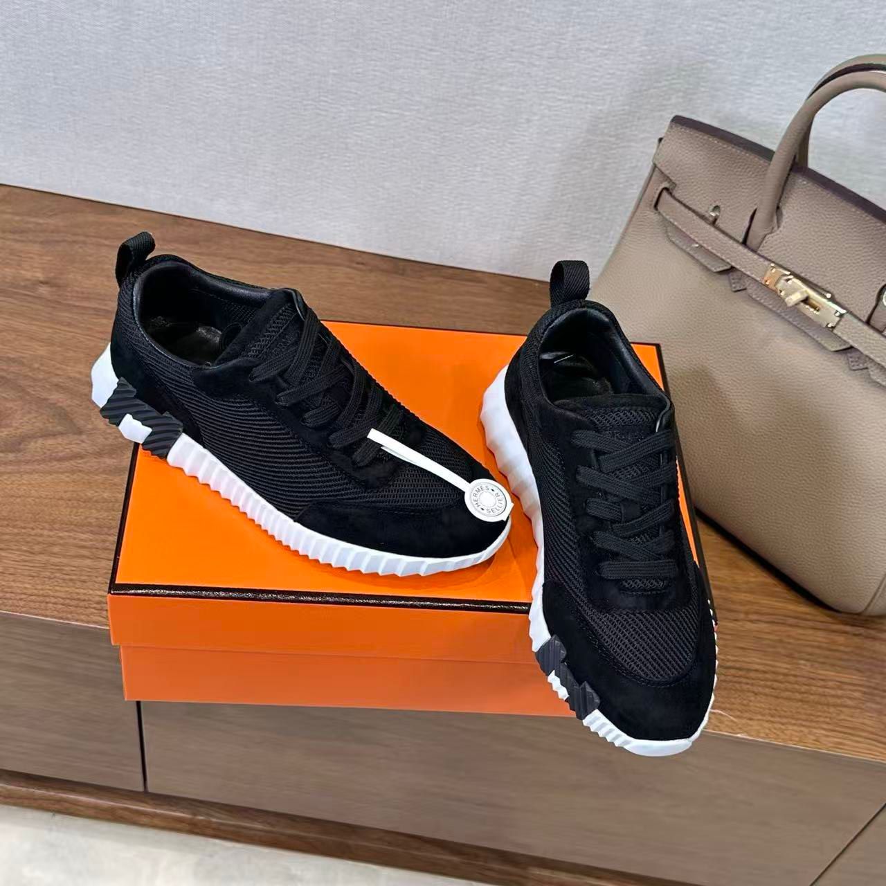 Sneakers HE