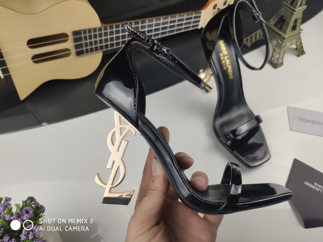 SANDALI YSL